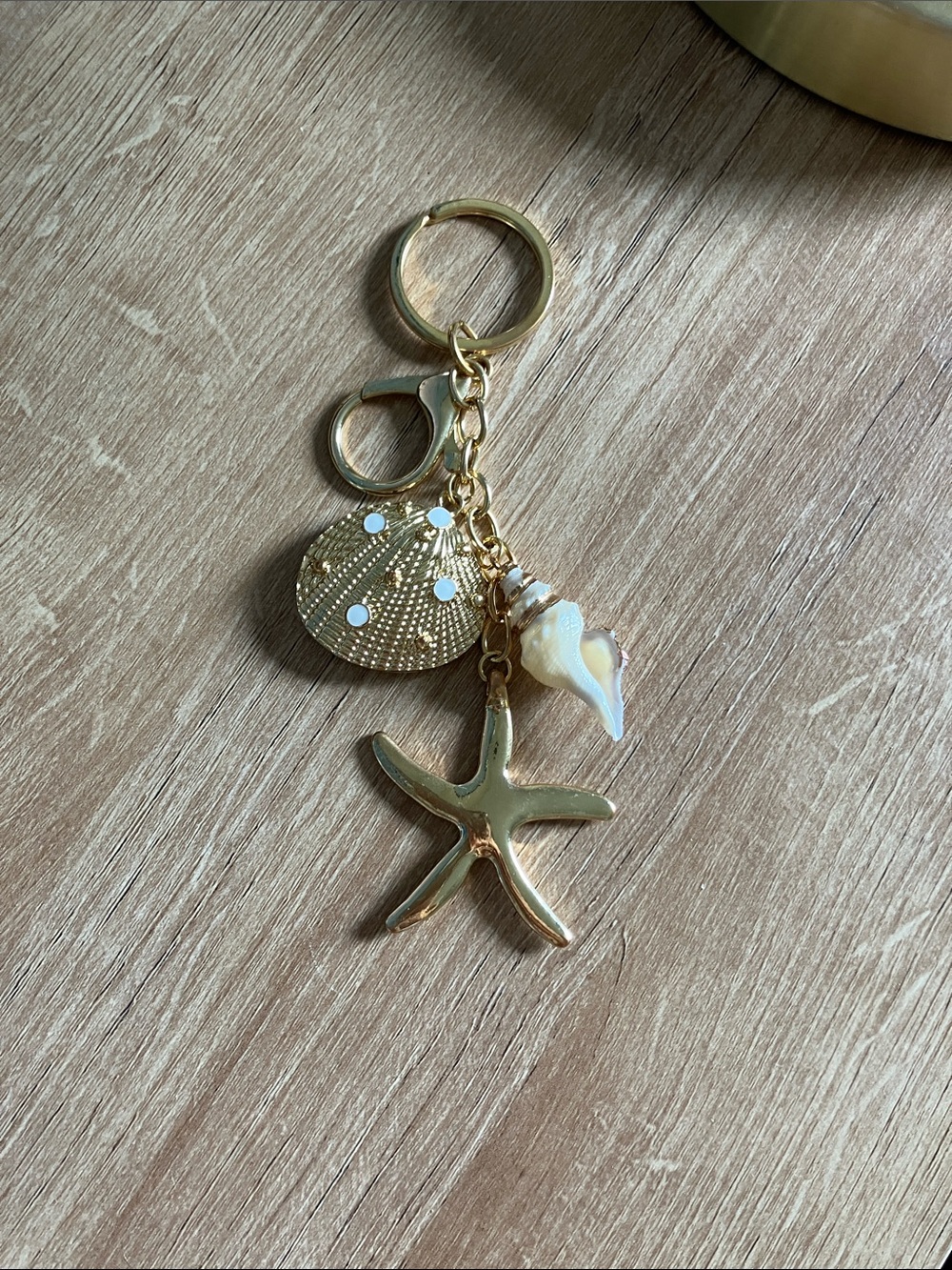Gold Shell & Starfish Keychain - Women's Key & Card Accessory